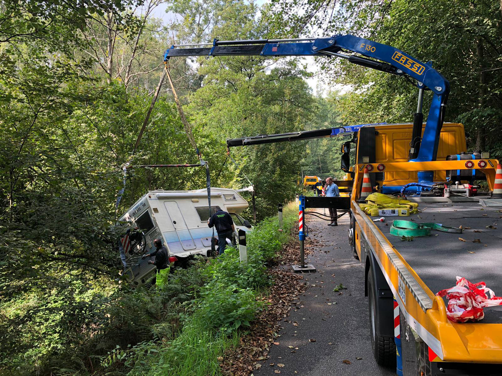 Soccorso Stradale Auto Ribaltata